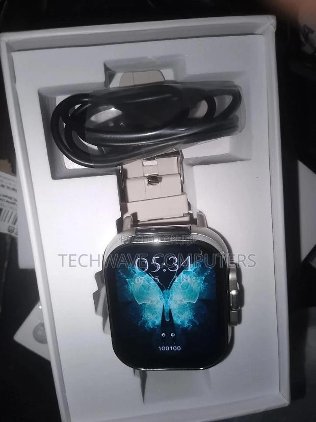 Smartwatch With Inbuilt Earpod
