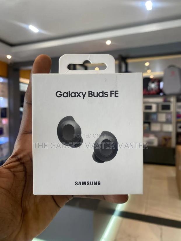 Samsung Galaxy Buds Fe · Photo 1