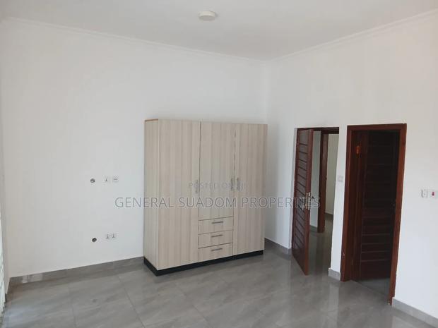 2bdrm Apartment in Suadom Real Estate, Baatsona Total for rent · Photo 7