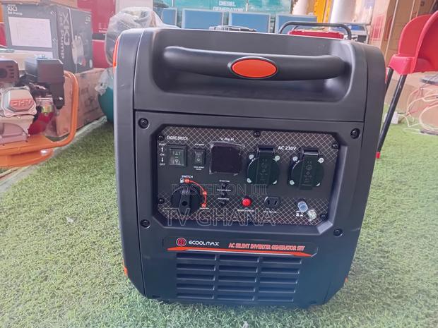 **Ecoolmax Portable Generator – Power That Moves With You · Photo 2
