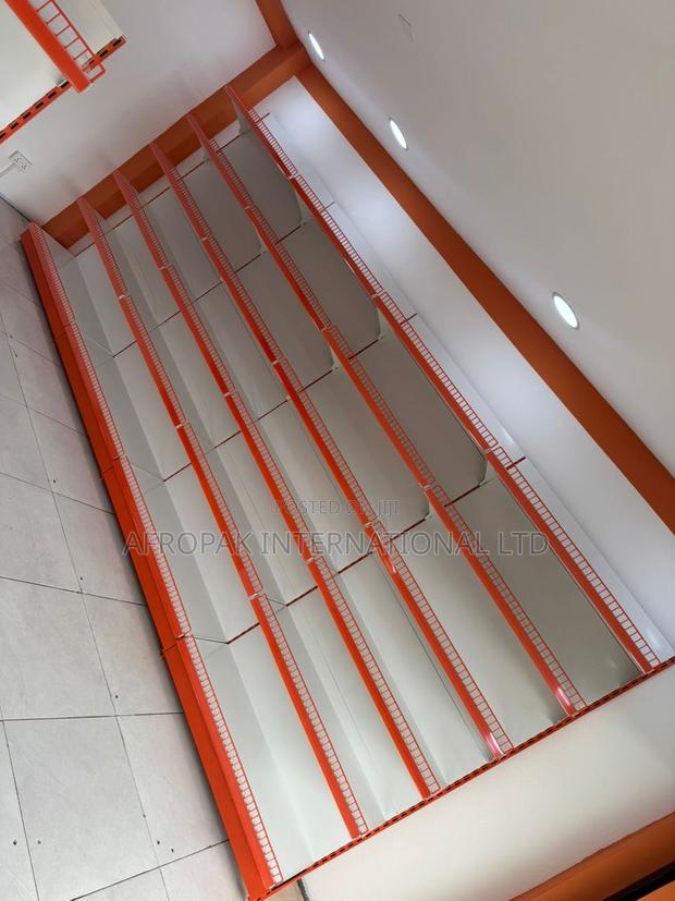 Heavy Duty Supermarket Wall Unit. 2.15m X 1.2m X 0.4m · Photo 4