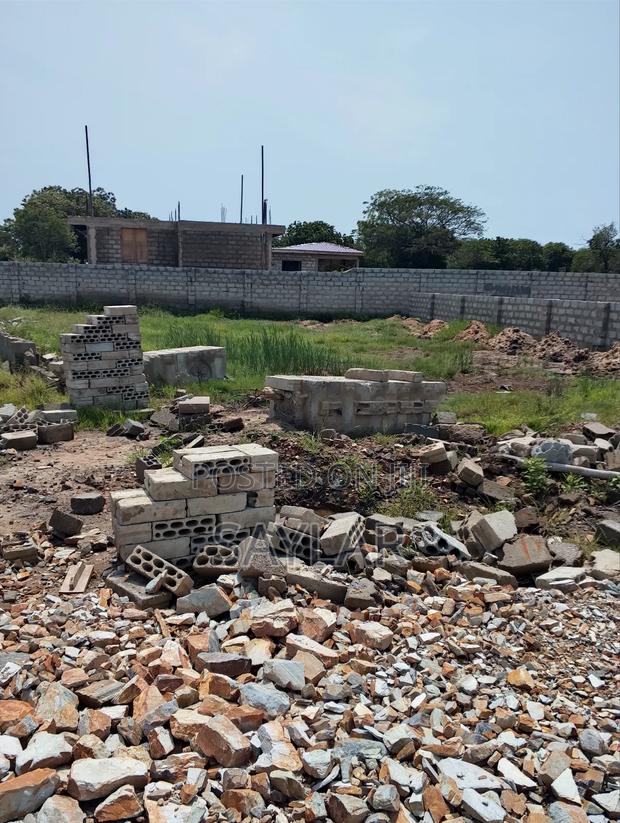 Almost 1 Half Plot at Sakomono Celebrity Golf Area on Hot Sale · Photo 1