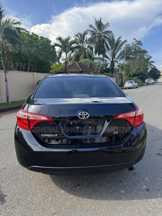 Toyota Corolla LE 4dr Sedan (1.8L 4cyl CVT) 2017 Black · Photo 7