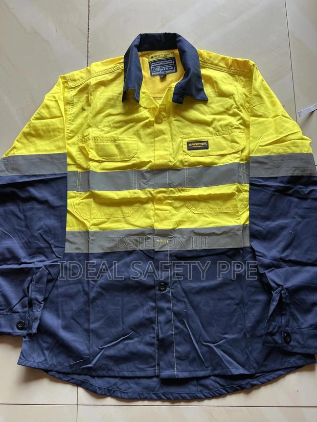 Reflective Work Shirt Or High-visibility Safety Shirt · Photo 3