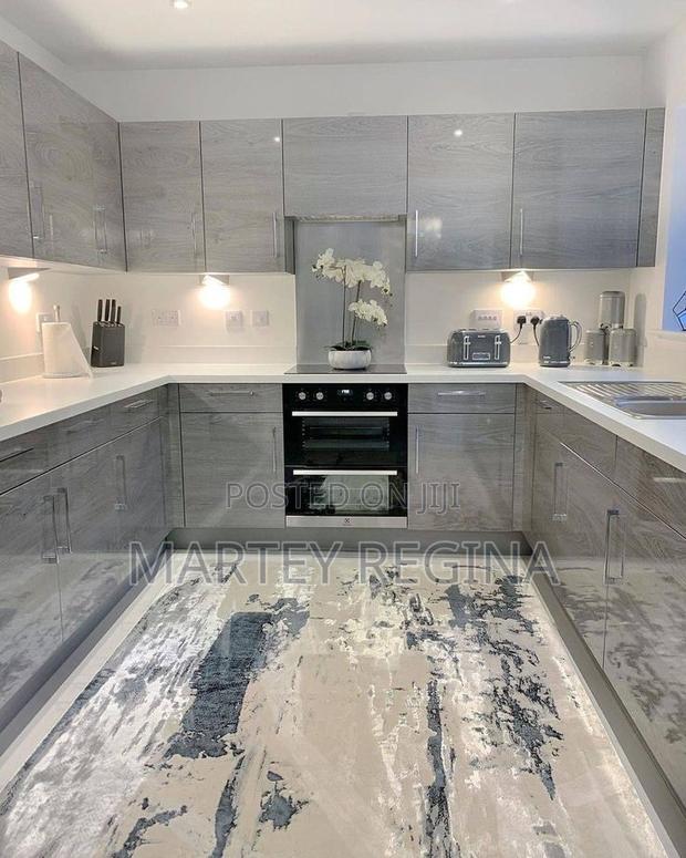 Luxury Kitchen Cabinets · Photo 1