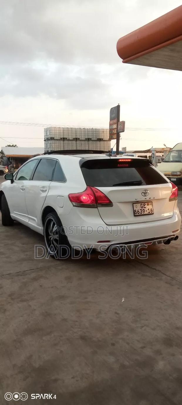 Toyota Venza XLE 4dr Wagon (2.7L 4cyl 6A) 2014 White · Photo 2