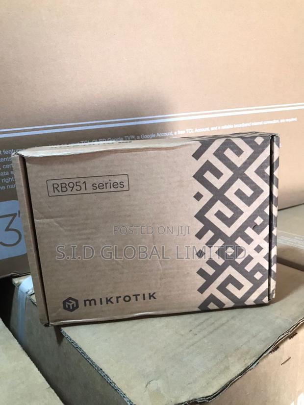 Powerful Wifi + Wired Ports For Small Business: Rb951ui-2hnd Delivers! · Photo 1