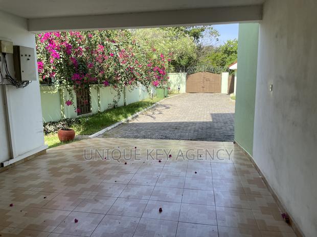 5bdrm House in Unique Key Agency, Cantonments for rent · Photo 7