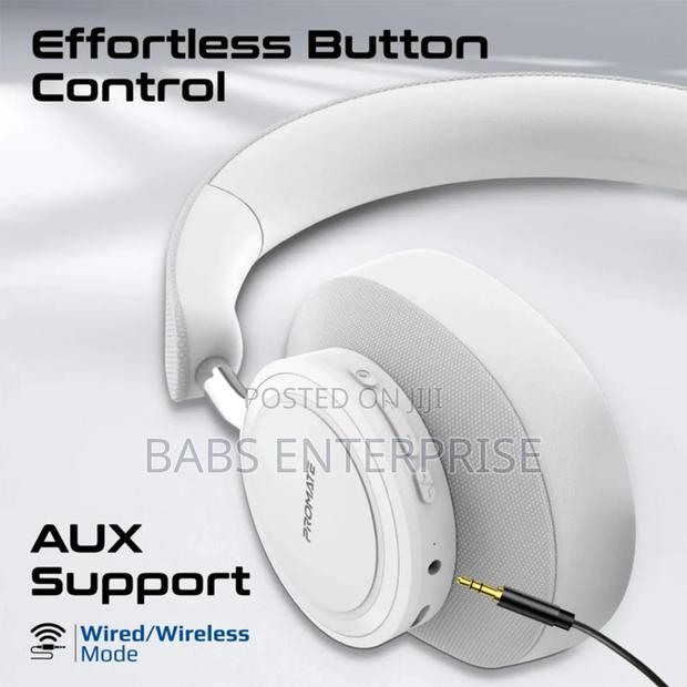 Promate Takt High Fidelity Over-ear Stereo Wireless Headphones – White · Photo 3
