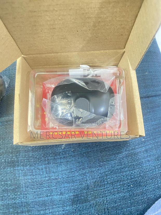 New Tws Wireless Headphones Bluetooth Led Digital Earphones · Photo 2