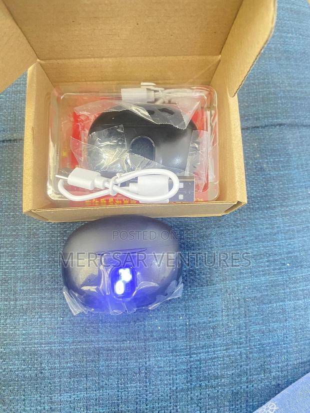 New Tws Wireless Headphones Bluetooth Led Digital Earphones · Photo 6