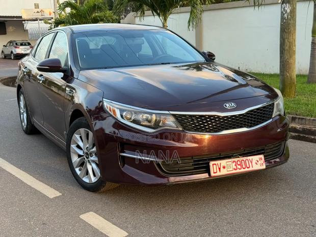 Kia Optima EX 4dr Sedan FWD (2.4L 4cyl 6A) 2017 · Photo 7