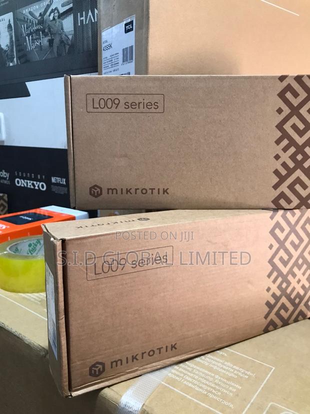 Mikrotik L009 Router: Ipq-5018 Cpu, Wi-fi 6 Chip · Photo 2