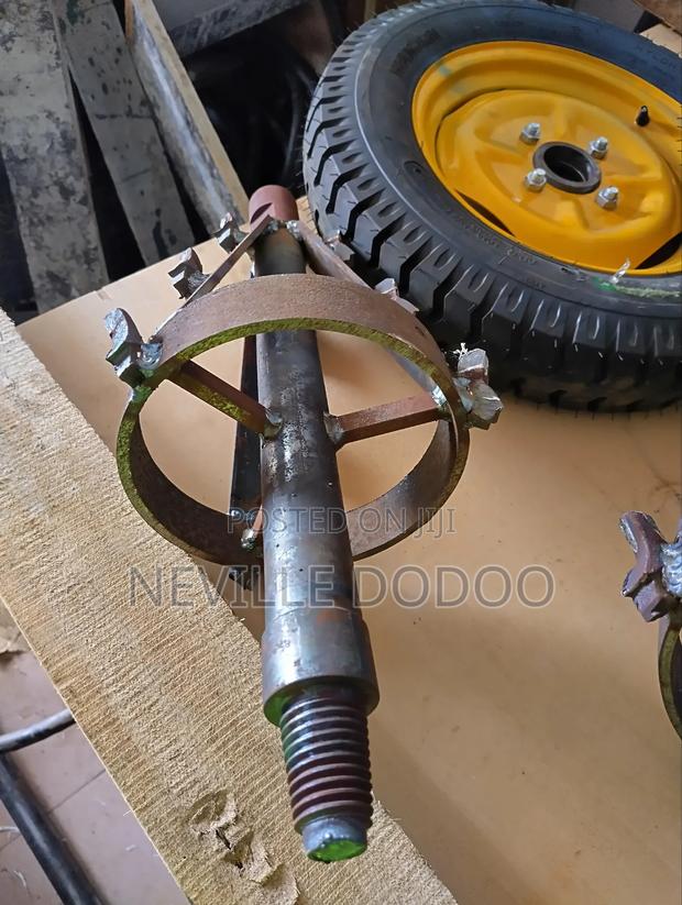 Thrust Boring and Horizontal Earth Drilling · Photo 4