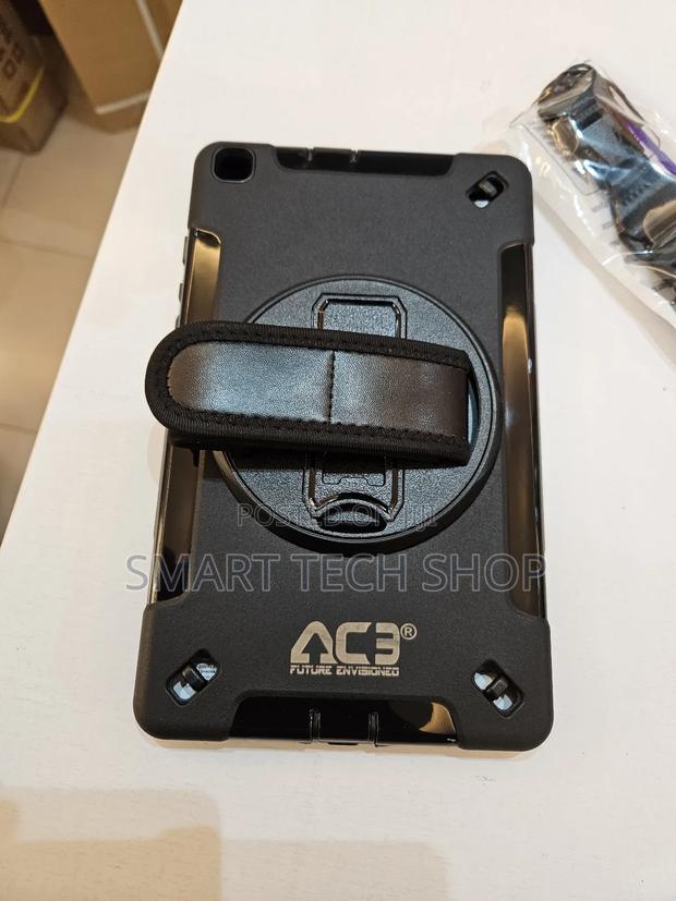High Quality 360 Rotating Tablet Case With Strap and S Pen Holder · Photo 3