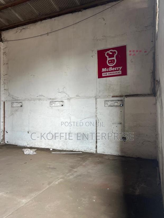 1300 SQM Warehouse at Abelemkpe for Rent · Photo 6