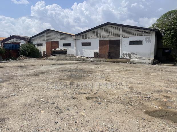 1300 SQM Warehouse at Abelemkpe for Rent · Photo 2