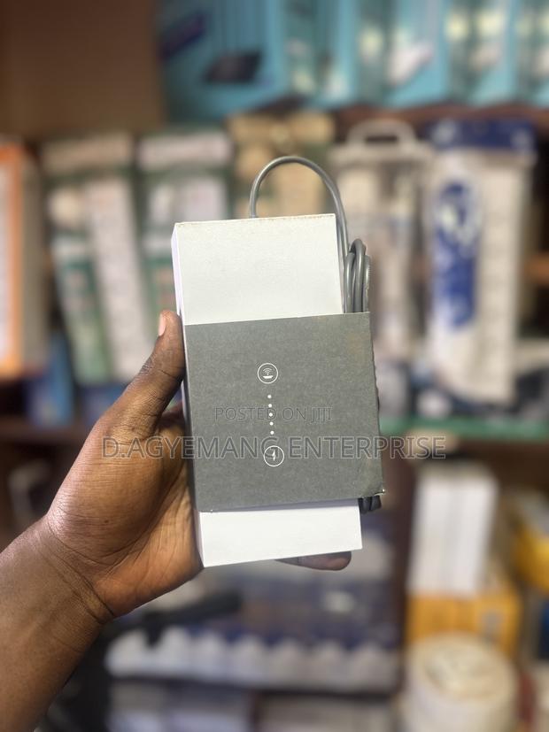 Starlink Power Supply · Photo 6