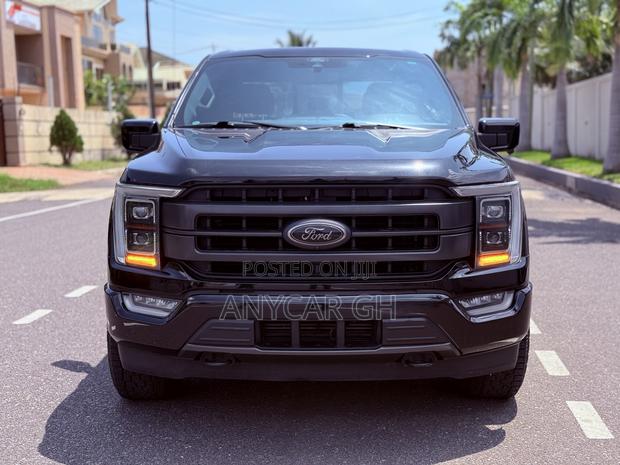 Ford F-150 LARIAT 2023 Black · Photo 2