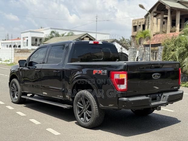 Ford F-150 LARIAT 2023 Black