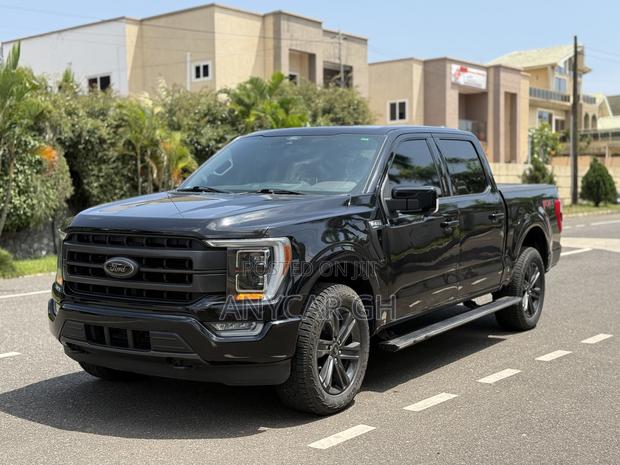 Ford F-150 LARIAT 2023 Black · Photo 7