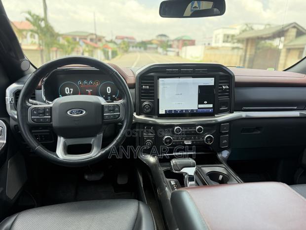 Ford F-150 LARIAT 2023 Black · Photo 6