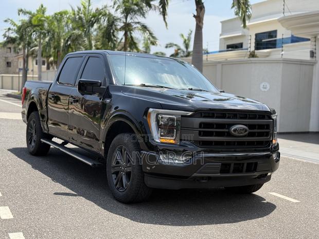 Ford F-150 LARIAT 2023 Black · Photo 3