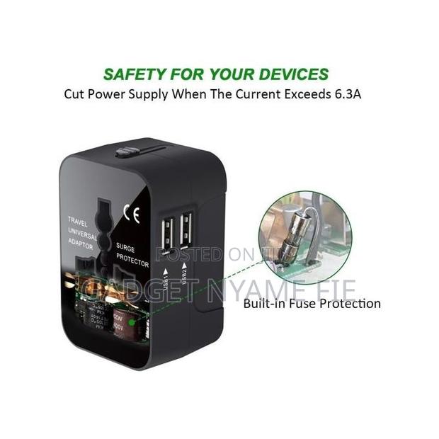 International Universal Travel Adapter (With 2 Usb Ports) · Photo 5