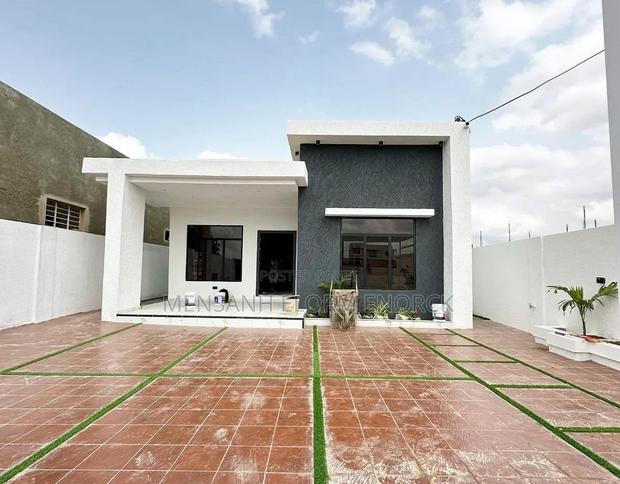 Compound Tils · Photo 3