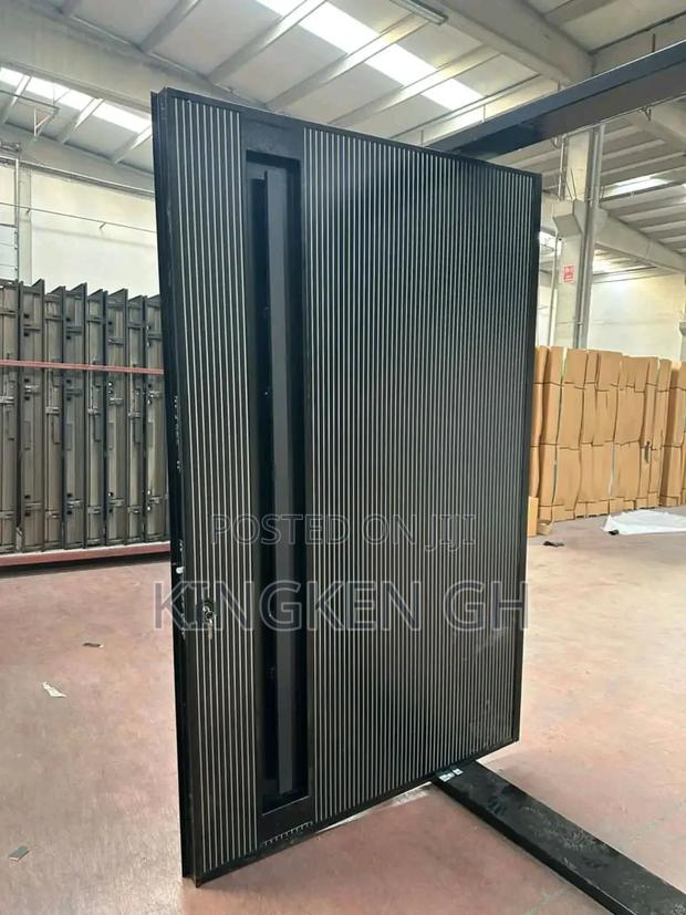 Discount Sale Turkey Pivot Door · Photo 2
