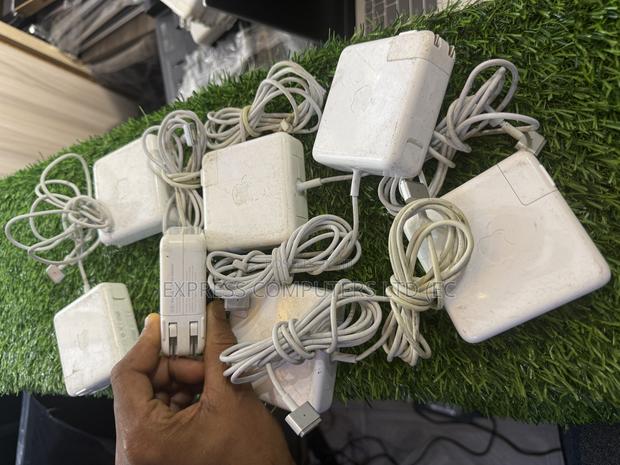 Apple Original 85watts Magsafe 2 Home Used Chargers From Uk · Photo 7