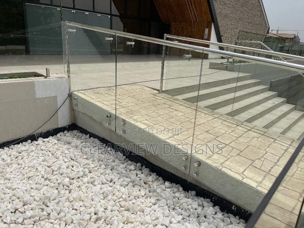 Frameless Glass Balustrade/Handrail · Photo 1