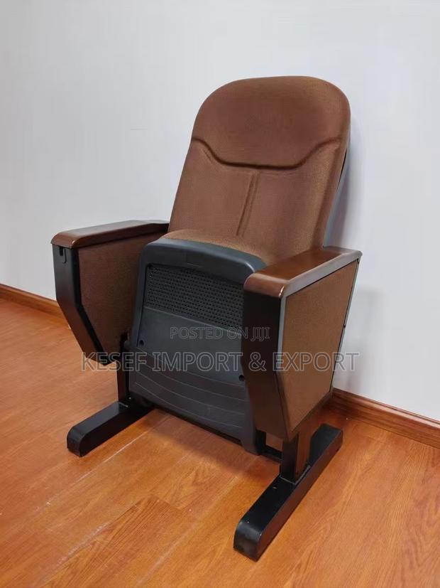 Auditorium Seat Chair · Photo 2