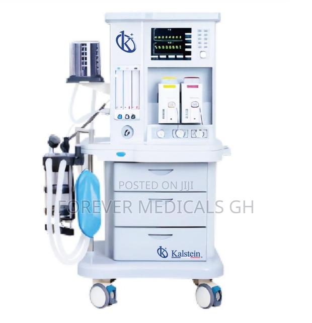 Anesthesia Machine With Double Vaporizer · Photo 1