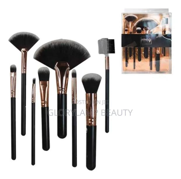 Professional 8-Piece Makeup Brush Set – Black Gold · Photo 2
