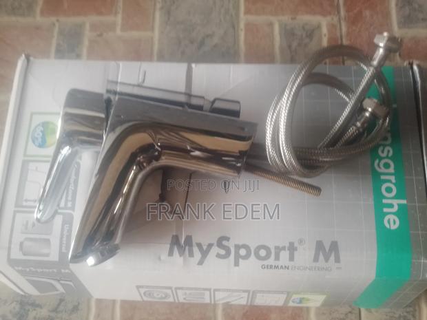 Installation and Replacement Bathroom Accessories · Photo 2