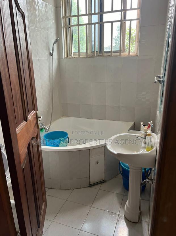 3bdrm House in Tema Com10 for rent · Photo 6