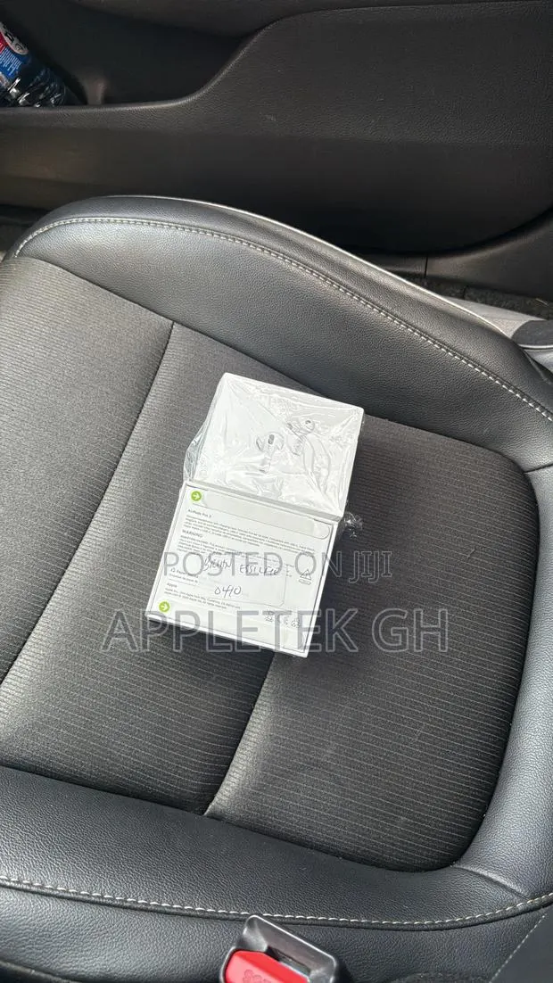 New Airpods Pro 3 · Photo 1