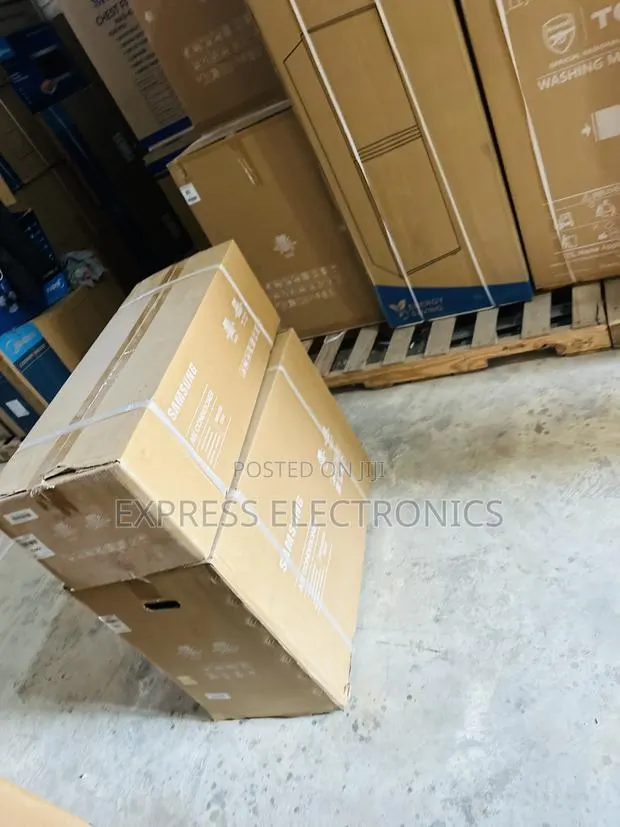 Zealous Sleek White Air Conditioner 1.5hp Split Inverter Samsung · Photo 1