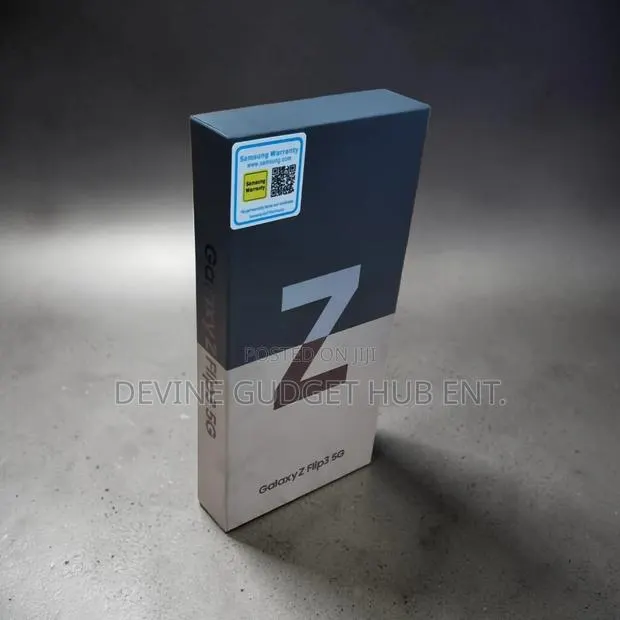 New Samsung Galaxy Z Flip 3 256 GB Blue · Photo 1