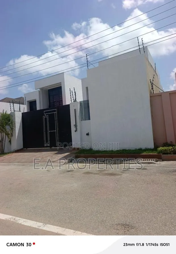 4bdrm House in Ea Properties, American House for sale · Photo 1