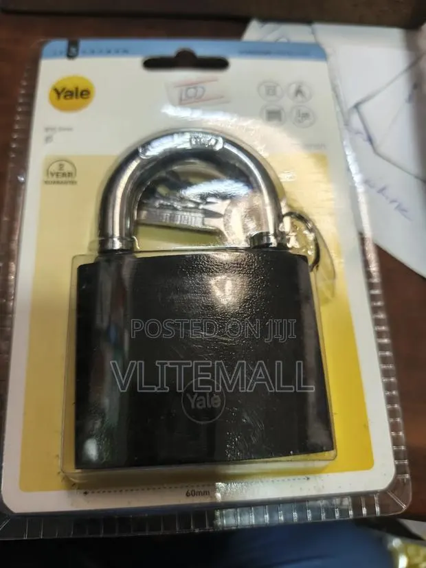 Yale Padlock 10.5mm Black · Photo 1