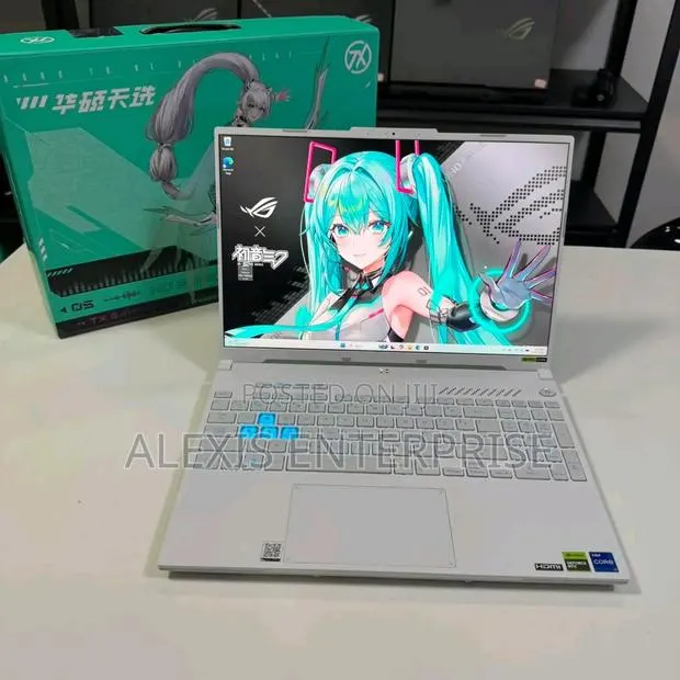 New Laptop Asus TUF Dash F15 16GB Intel Core i7 SSD 1T · Photo 1