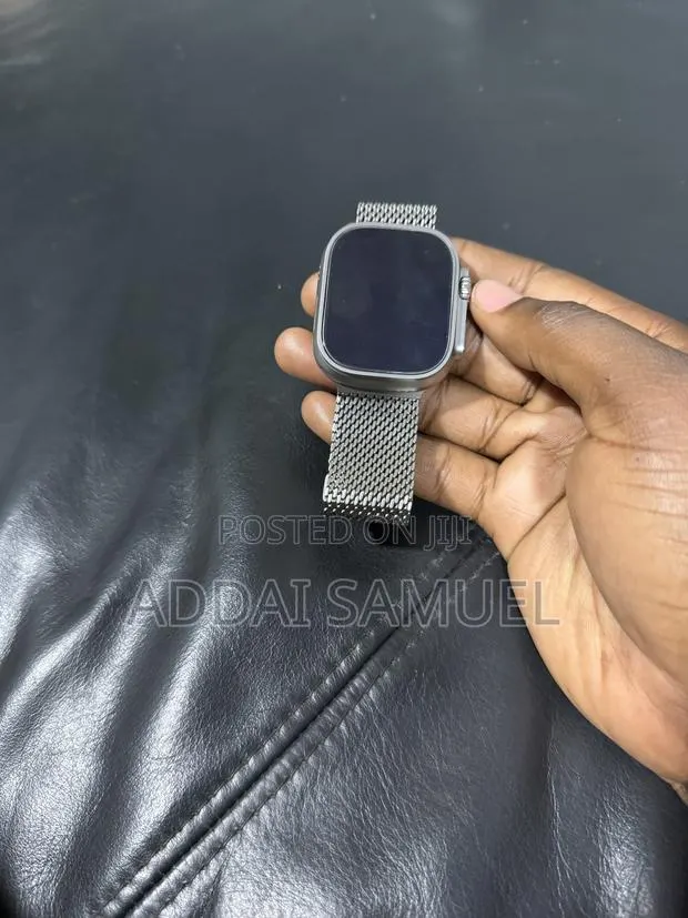 Apple Watch Ultra 3 · Photo 1