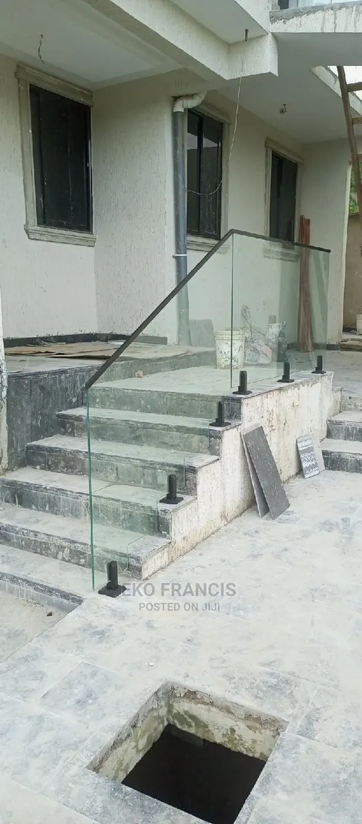 Glass Balustrade · Photo 1