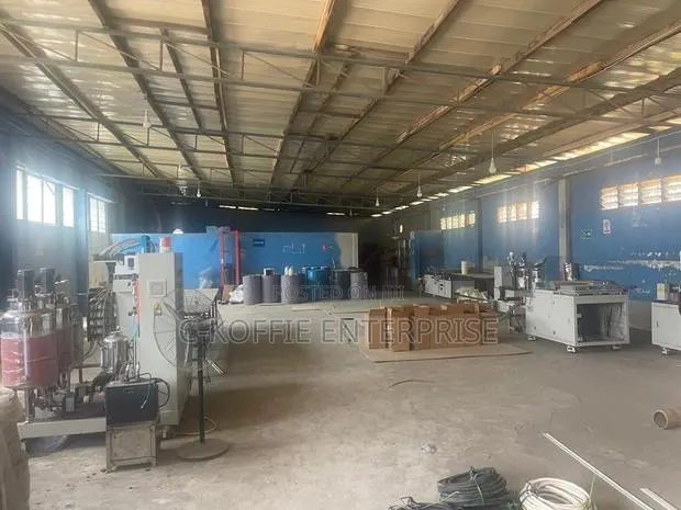 500 SQM Warehouse PLUS 2 Offices at North Kaneshie Industrial Area · Photo 1