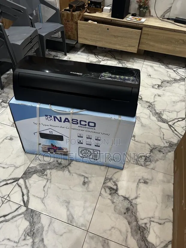 Streamlined Black Mirror Nasco 1.5HP Split Air Conditioner · Photo 1