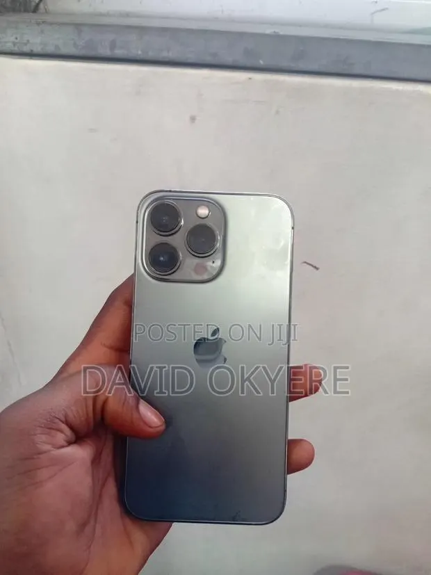 Apple iPhone 13 Pro 256 GB · Photo 1