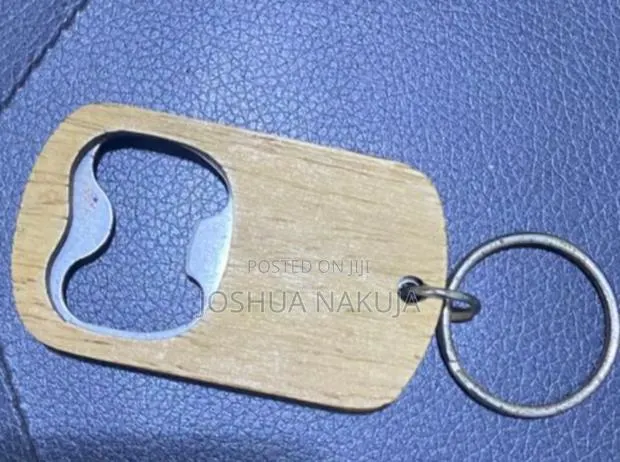 Wooden Opener · Photo 1