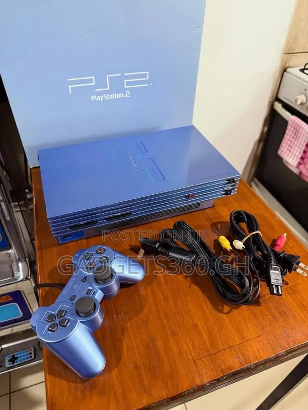 Sony PlayStation 2 Fat (New With Box) · Photo 1